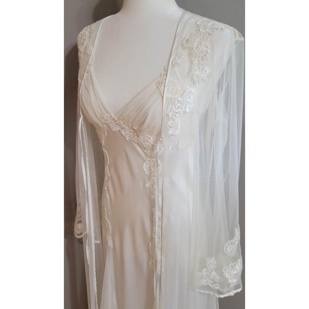 Victoria's Secret Slip Dress & Robe Set - Picture 4 of 16